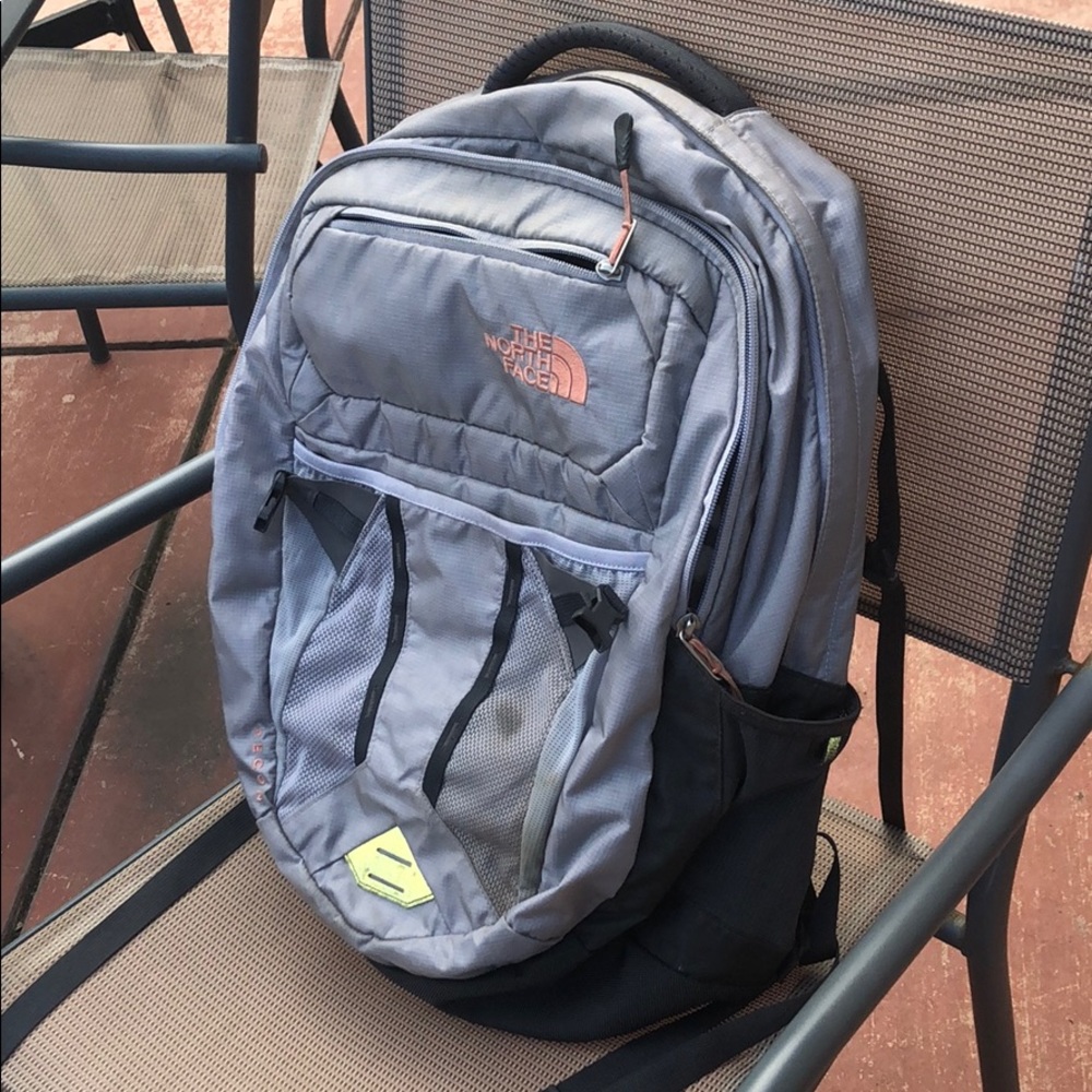 NorthFace Recon Backpack - Picture 2 of 11